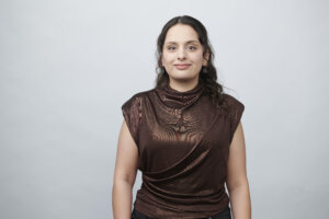 Genie Hossain, staff singer