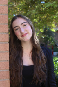 Sophia Thompson, staff singer